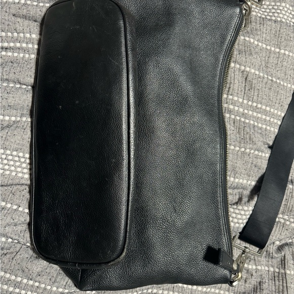 Emporio Armani leather Messenger Bag - Picture 4 of 6